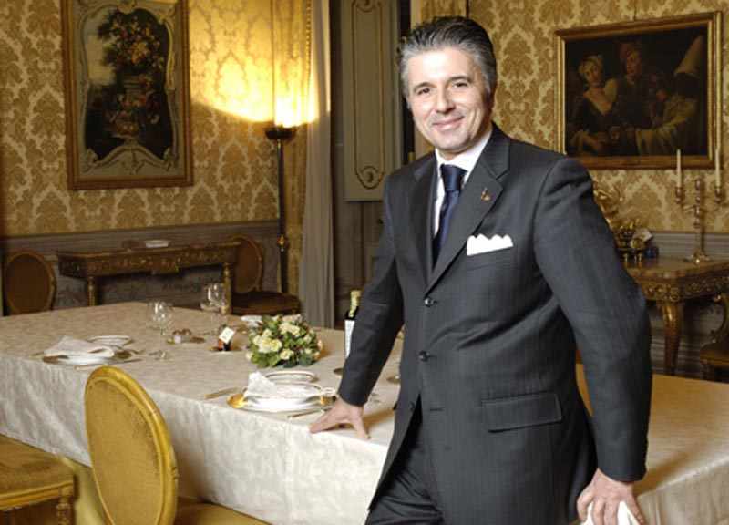 A “Prosecco & Rosa” il cerimoniere di Palazzo Chigi A “Prosecco & Rosa” il cerimoniere di Palazzo Chigi