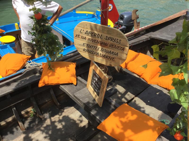 Aperol Spritz festa al Guggenheim: nuovo design per il Signature Glass