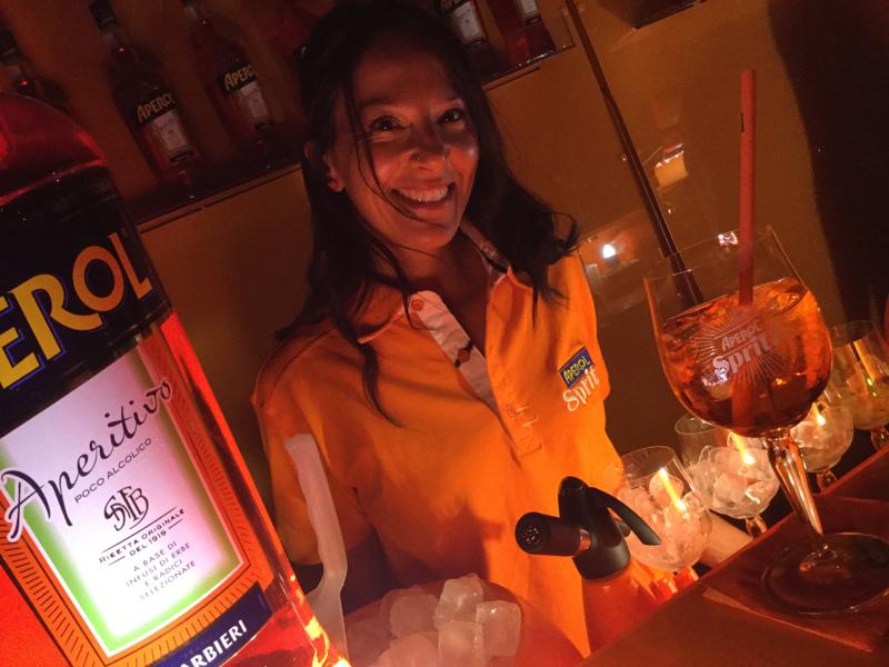 Aperol Spritz festa al Guggenheim: nuovo design per il Signature Glass