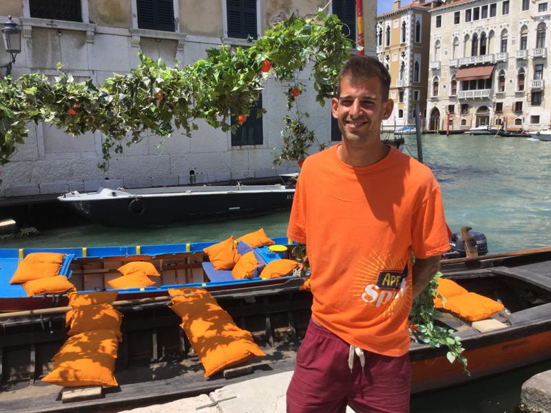 Aperol Spritz festa al Guggenheim: nuovo design per il Signature Glass