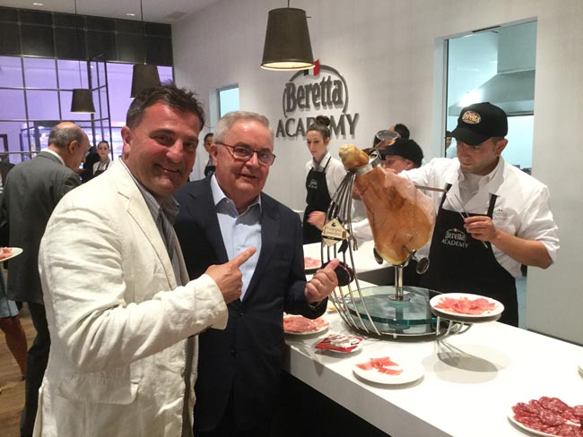 Dietro le quinte di Beretta: ecco come nasce il prosciutto di qualità