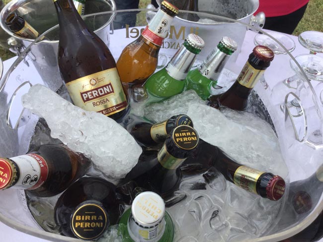 Dalla mietitura dell’orzo alla birra: ecco il viaggio del gusto Dalla mietitura dell’orzo alla birra: ecco il viaggio del gusto