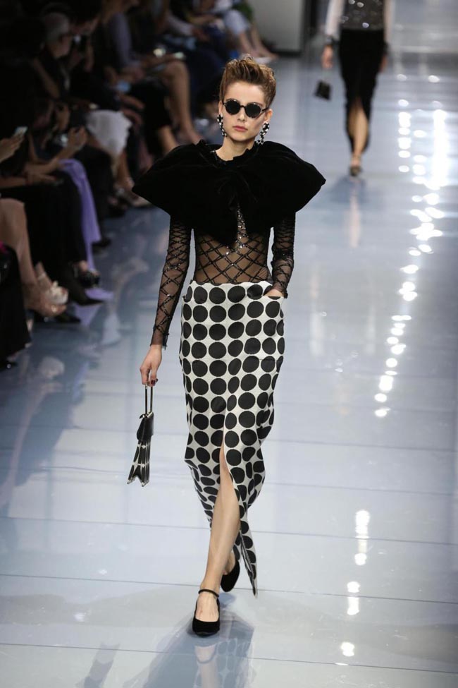 Armani, sfila a Parigi la collezione haute couture di Armani Privè Armani, sfila a Parigi la collezione haute couture di Armani Privè