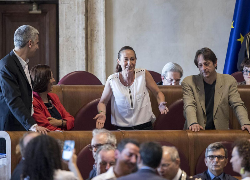 Virginia Raggi e M5S padroni di Roma. La Giunta arriva da Beppe Grillo