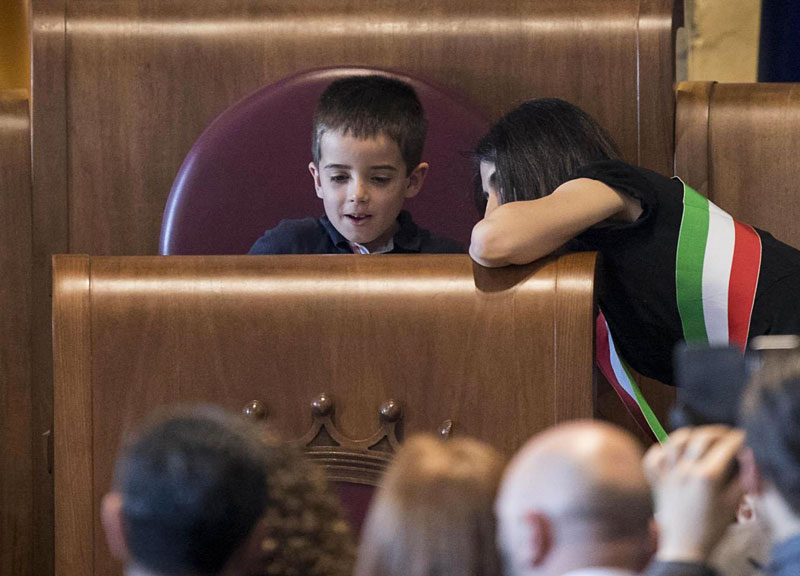 Virginia Raggi e M5S padroni di Roma. La Giunta arriva da Beppe Grillo