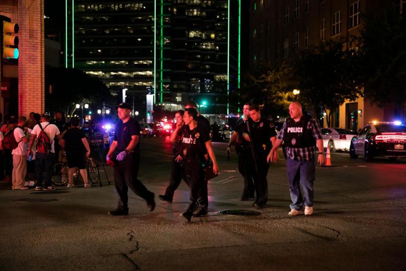 Houston,polizia uccide afroamericano. Usa,cortei e scontri: 77 arresti Houston,polizia uccide afroamericano. Usa,cortei e scontri: 77 arresti