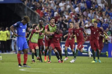 Cristiano Ronaldo fa il portoghese: vince senza giocare. Deschamps perdente