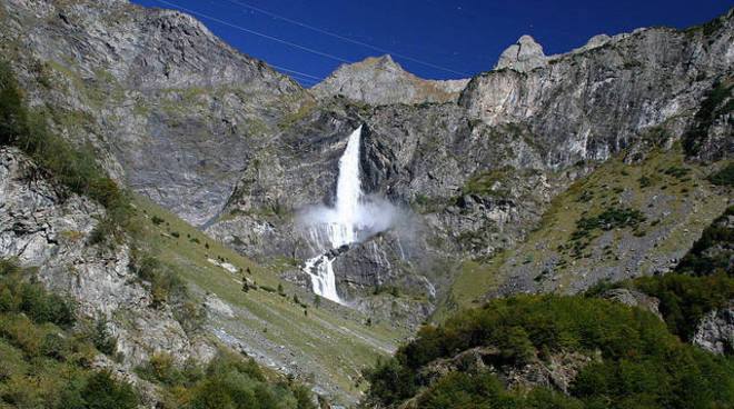 Cascate del Serio by night: tra gusto e tradizione. The Milan Showbiz Cascate del Serio by night: tra gusto e tradizione. The Milan Showbiz