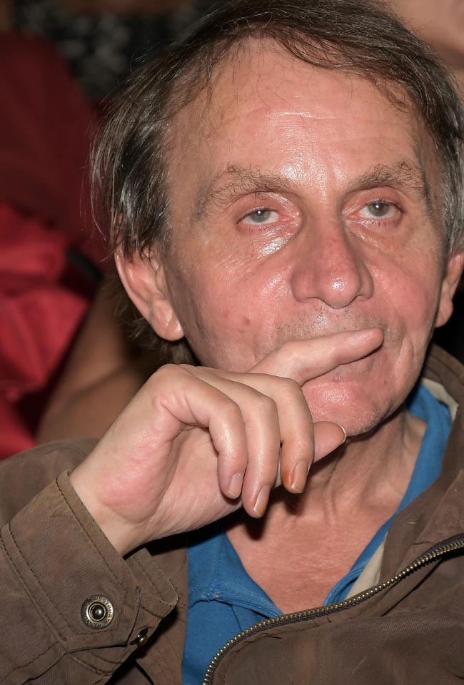 Milano, Michel Houllebecq legge brani del suo libro sulla vanità