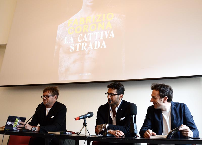 “Condotta non adeguata”, Corona non può più lasciare la Lombardia “Condotta non adeguata”, Corona non può più lasciare la Lombardia