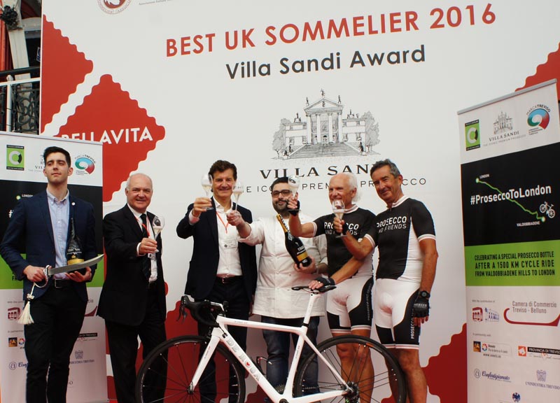 L’insolito viaggio a Londra di una bottiglia partita da Villa Sandi L’insolito viaggio a Londra di una bottiglia partita da Villa Sandi