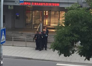Strage Monaco, via l’inesperta Mogherini. Serve D’Alema