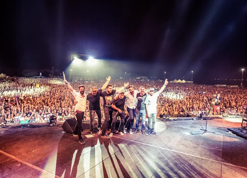 Mondo Ichnusa : in 50.000 per Max Pezzali Mondo Ichnusa : in 50.000 per Max Pezzali