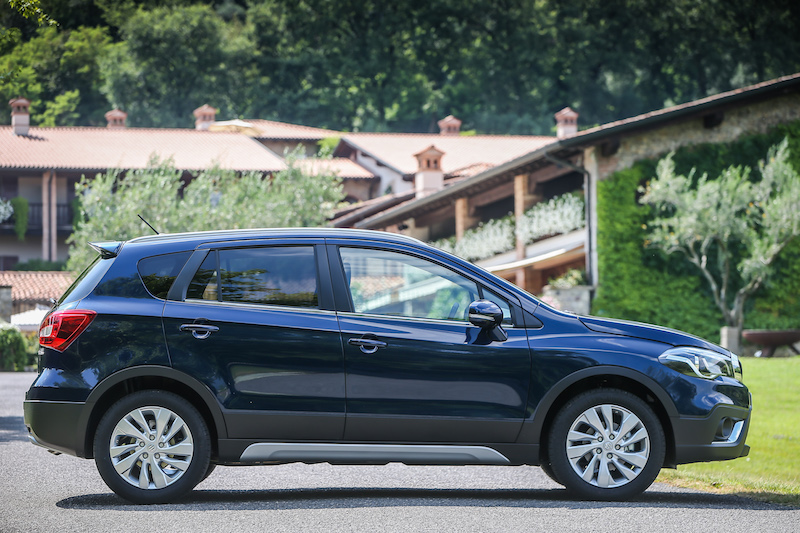 Nuova Suzuki S-CROSS: design inedito ed equipaggiamento da ammiraglia Nuova Suzuki S-CROSS: design inedito ed equipaggiamento da ammiraglia
