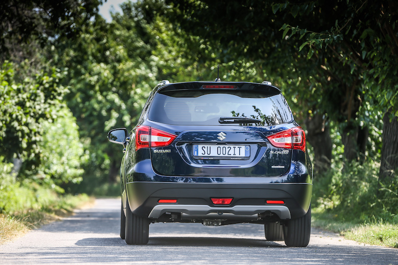 Nuova Suzuki S-CROSS: design inedito ed equipaggiamento da ammiraglia Nuova Suzuki S-CROSS: design inedito ed equipaggiamento da ammiraglia