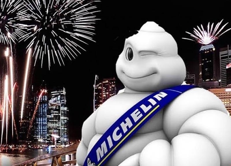 La guida Michelin sbarca a Singapore: 200 indirizzi e street food La guida Michelin sbarca a Singapore: 200 indirizzi e street food