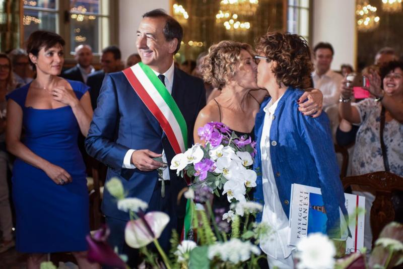 Sala ha celebrato le prime unioni civili: “Giorno importante per Milano” Sala ha celebrato le prime unioni civili: “Giorno importante per Milano”