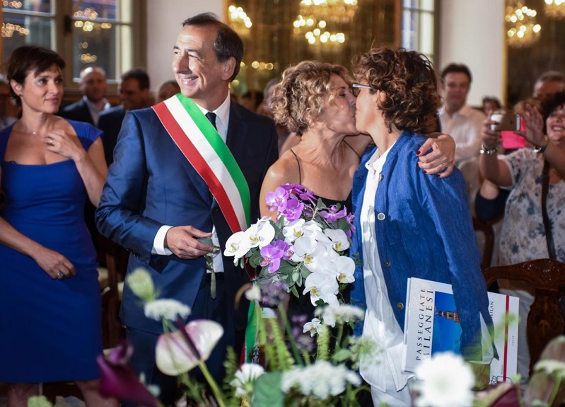 Sala ha celebrato le prime unioni civili: “Giorno importante per Milano” Sala ha celebrato le prime unioni civili: “Giorno importante per Milano”