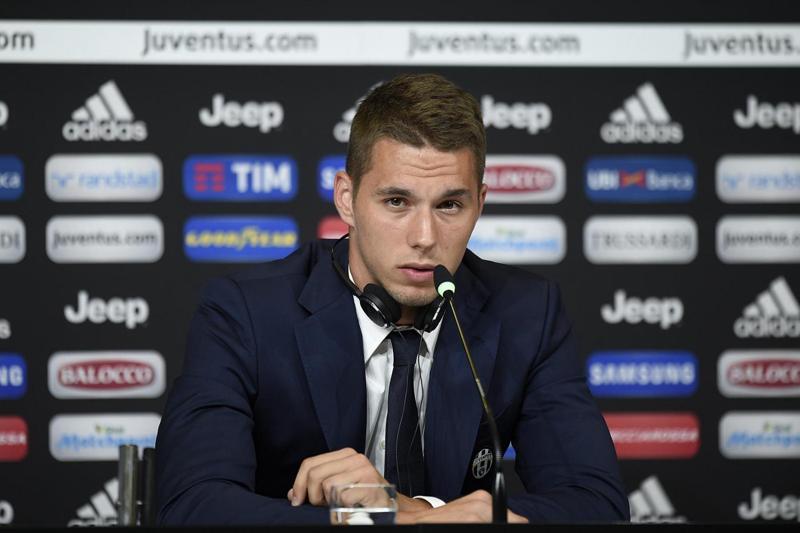 Juventus, ufficiale: Ricardo Campos arriva dal Benfica. E presenta Pjaca Juventus, ufficiale: Ricardo Campos arriva dal Benfica. E presenta Pjaca