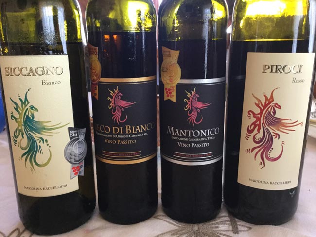 Il Greco di Bianco: dal VII sec. AC ai vini premiati di Mariolina Baccellieri Il Greco di Bianco: dal VII sec. AC ai vini premiati di Mariolina Baccellieri