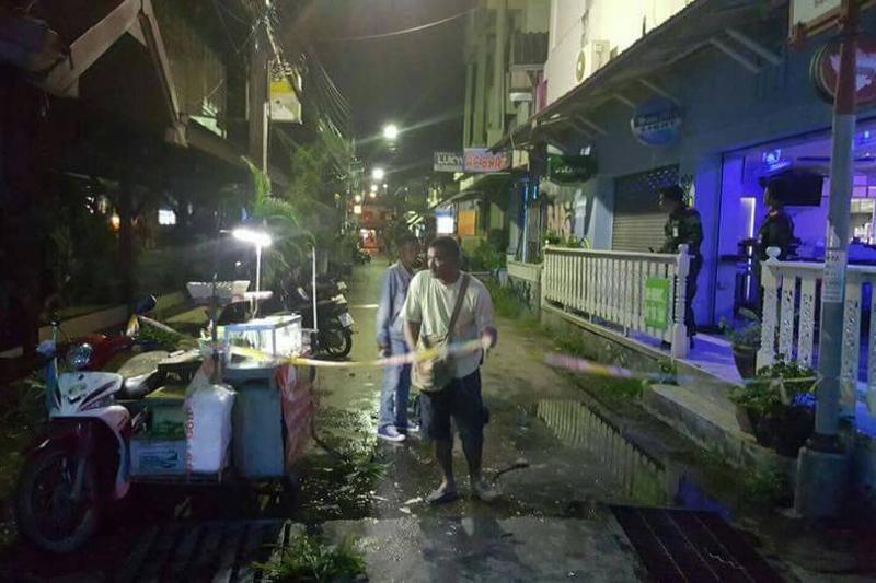 Thailandia, 11 bombe in località turistiche: 4 morti, 2 italiani feriti Thailandia, 11 bombe in località turistiche: 4 morti, 2 italiani feriti