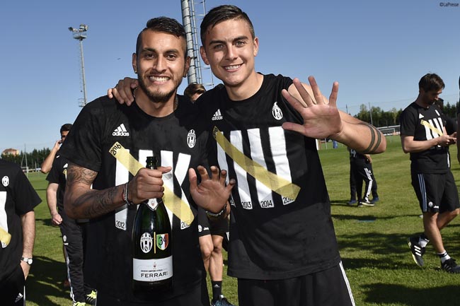 Juventus, non solo Zaza (al Wolfsburg). Pereyra via: offerti 16 milioni Juventus, non solo Zaza (al Wolfsburg). Pereyra via: offerti 16 milioni