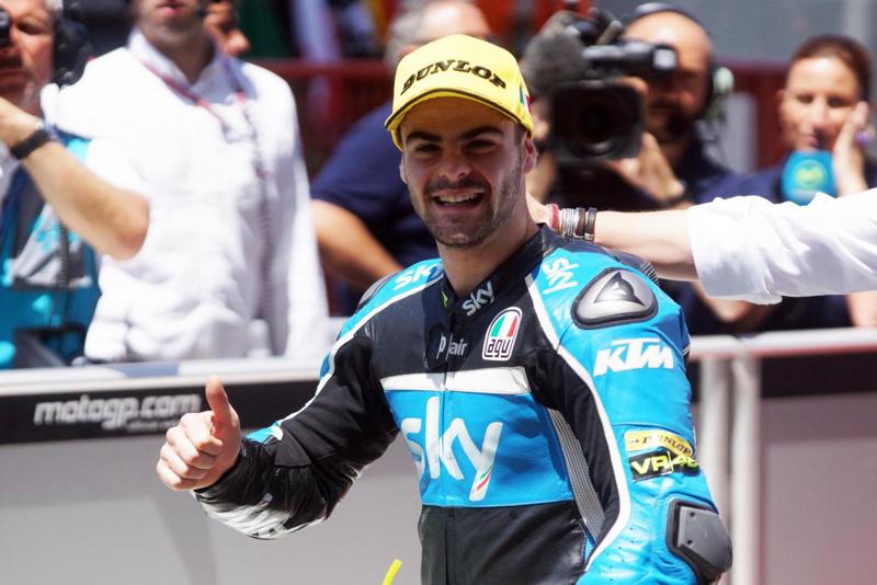 Moto3, Fenati sospeso dal team VR46: “Non si comporta secondo le regole” Moto3, Fenati sospeso dal team VR46: “Non si comporta secondo le regole”
