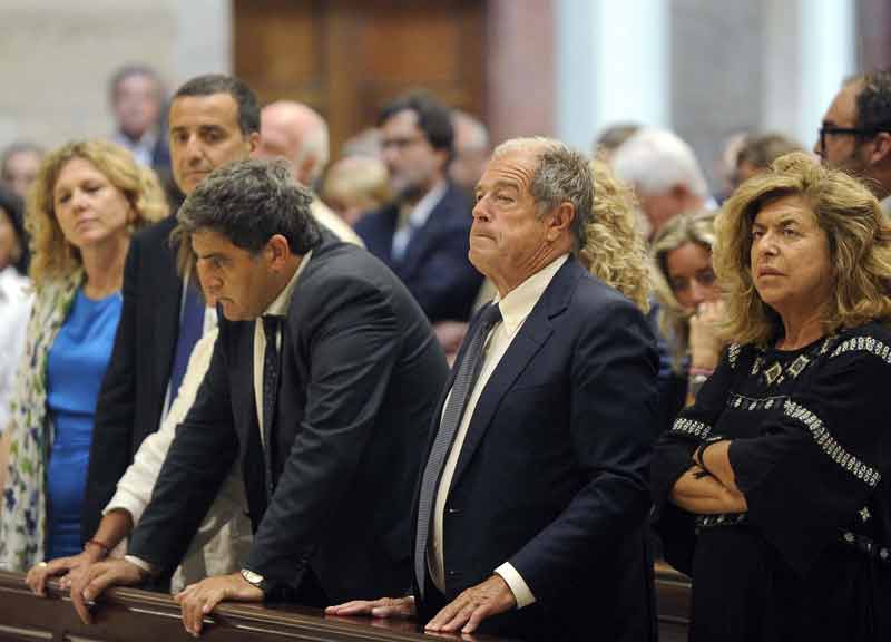 L’addio a Ettore Bernabei. Il saluto di mezzo secolo di volti noti L’addio a Ettore Bernabei. Il saluto di mezzo secolo di volti noti