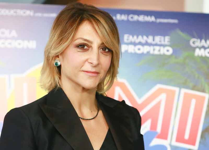 Le tante donne di Paola Minaccioni: dalla Signora Wanda alla sociologa Le tante donne di Paola Minaccioni: dalla Signora Wanda alla sociologa