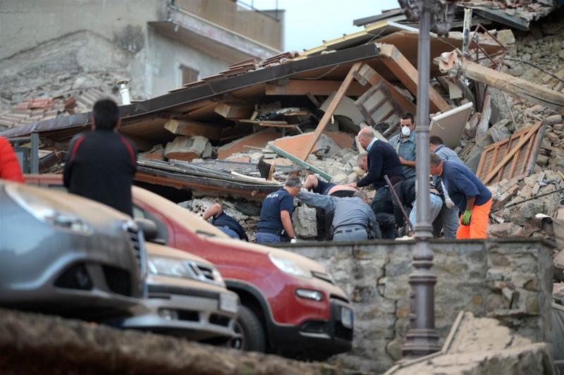 Terremoto, le foto del sisma che ha devastato il Centro Italia