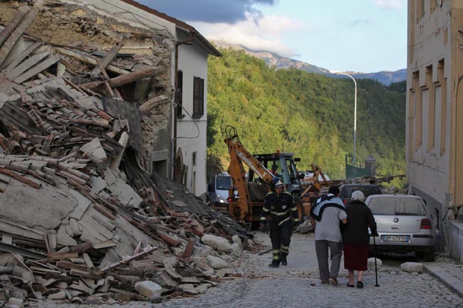 Terremoto, le foto del sisma che ha devastato il Centro Italia