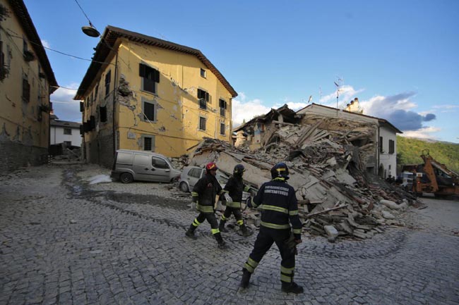 Terremoto, le foto del sisma che ha devastato il Centro Italia