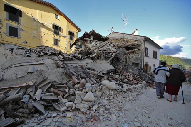Terremoto, le foto del sisma che ha devastato il Centro Italia