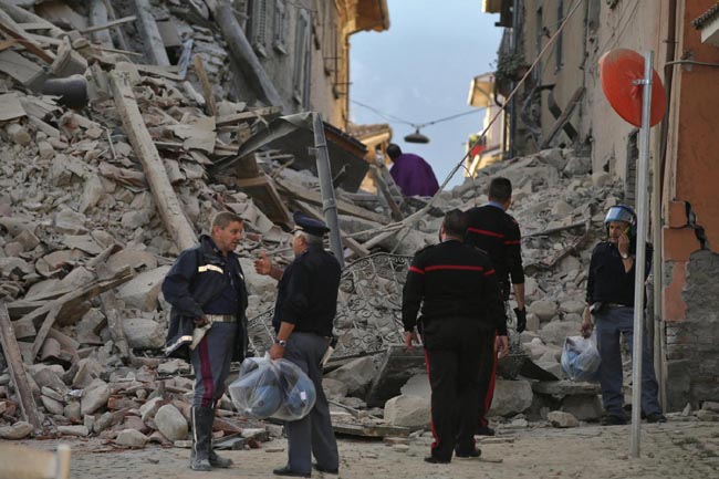Terremoto, le foto del sisma che ha devastato il Centro Italia