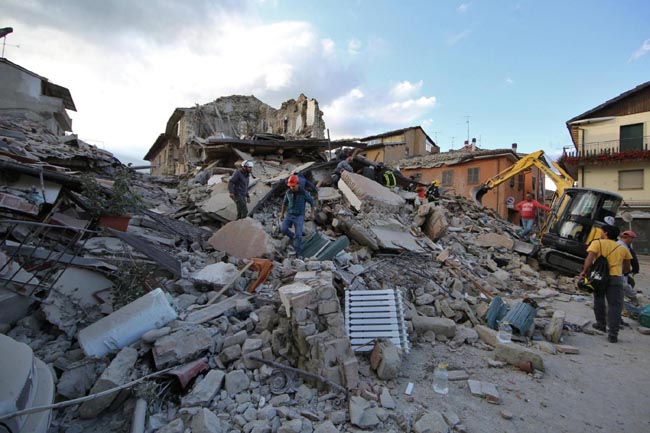 Terremoto, le foto del sisma che ha devastato il Centro Italia