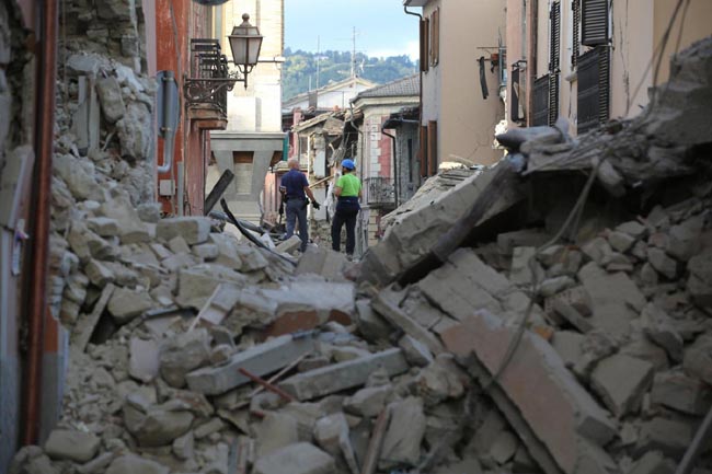 Terremoto, le foto del sisma che ha devastato il Centro Italia