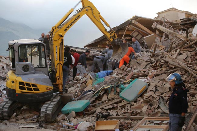 Terremoto, le foto del sisma che ha devastato il Centro Italia