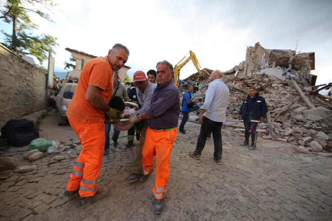 Terremoto, le foto del sisma che ha devastato il Centro Italia