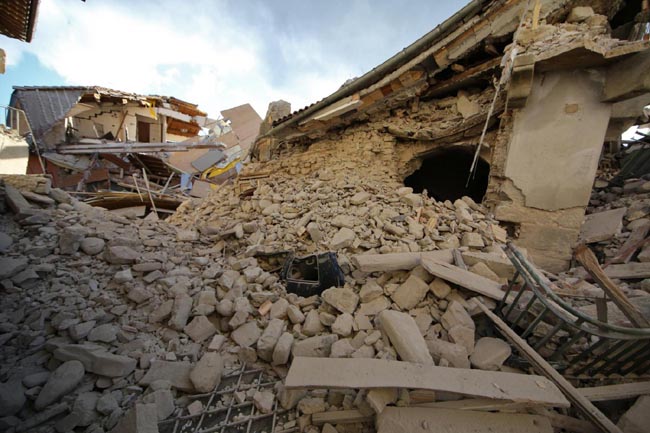 Terremoto, le foto del sisma che ha devastato il Centro Italia