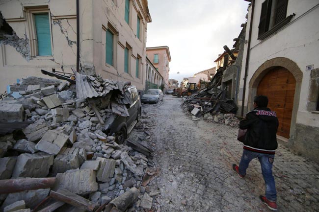 Terremoto, le foto del sisma che ha devastato il Centro Italia