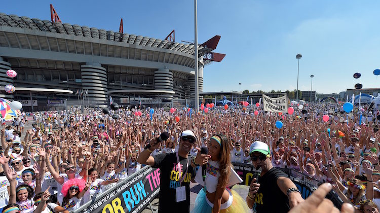 Color Run: l’evento a San Siro per aiutare le vittime del terremoto Color Run: l’evento a San Siro per aiutare le vittime del terremoto