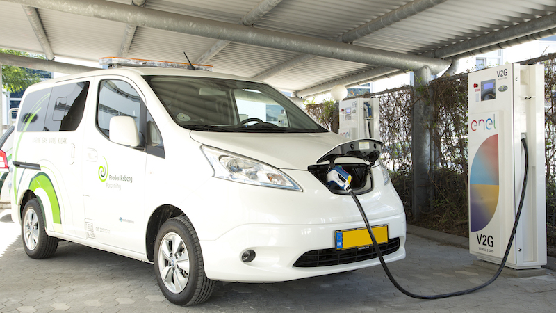 Nissan, Enel e Nuvve lanciano il primo hub V2G al mondo Nissan, Enel e Nuvve lanciano il primo hub V2G al mondo