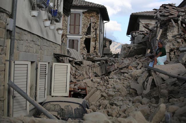 Terremoti, un salasso da 3 miliardi all’anno. Il conto del sisma per Renzi Terremoti, un salasso da 3 miliardi all’anno. Il conto del sisma per Renzi