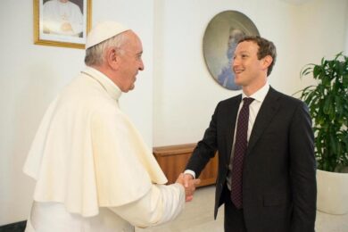Zuckerberg, 500 mila euro in pubblicità per il terremoto: una buona idea
