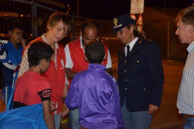 Migranti, nuovi arrivi in Lombardia: in 100 provenienti da Vibo Valentia