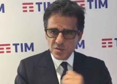 Stefano Azzi TIM: nuova offerta happy hour