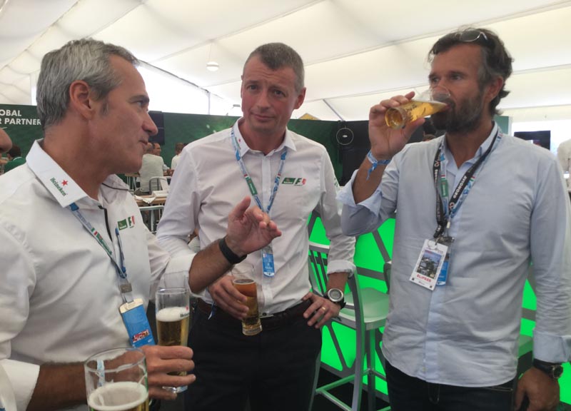 Heineken debutta a Monza con Jackie Stewart: When you drive never drink” Heineken debutta a Monza con Jackie Stewart: When you drive never drink”