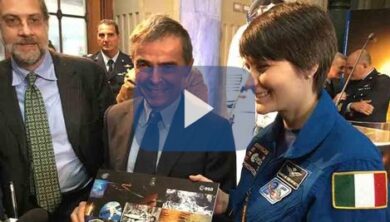 Samantha CRISTOFORETTI è incinta. AstroSam, dolce attesa ecco il primo figlio