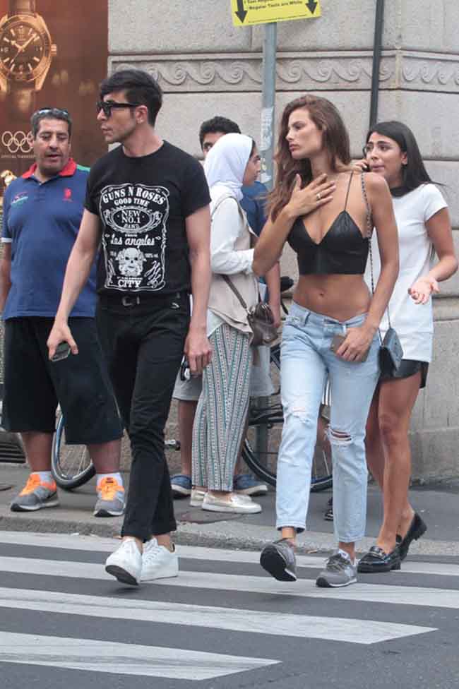 Dopo Venezia Giulia Salemi e Dayane Mello scaldano Milano. FOTO Dopo Venezia Giulia Salemi e Dayane Mello scaldano Milano. FOTO