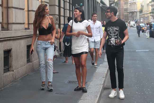 Dopo Venezia Giulia Salemi e Dayane Mello scaldano Milano. FOTO Dopo Venezia Giulia Salemi e Dayane Mello scaldano Milano. FOTO